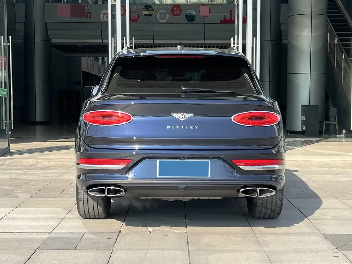 2021 Bentley Bentayga 4.0T 550HP V8 8AT,autocango,china used car exporter,china ev exporter,chinese used car exporter,chinese used ev exporter