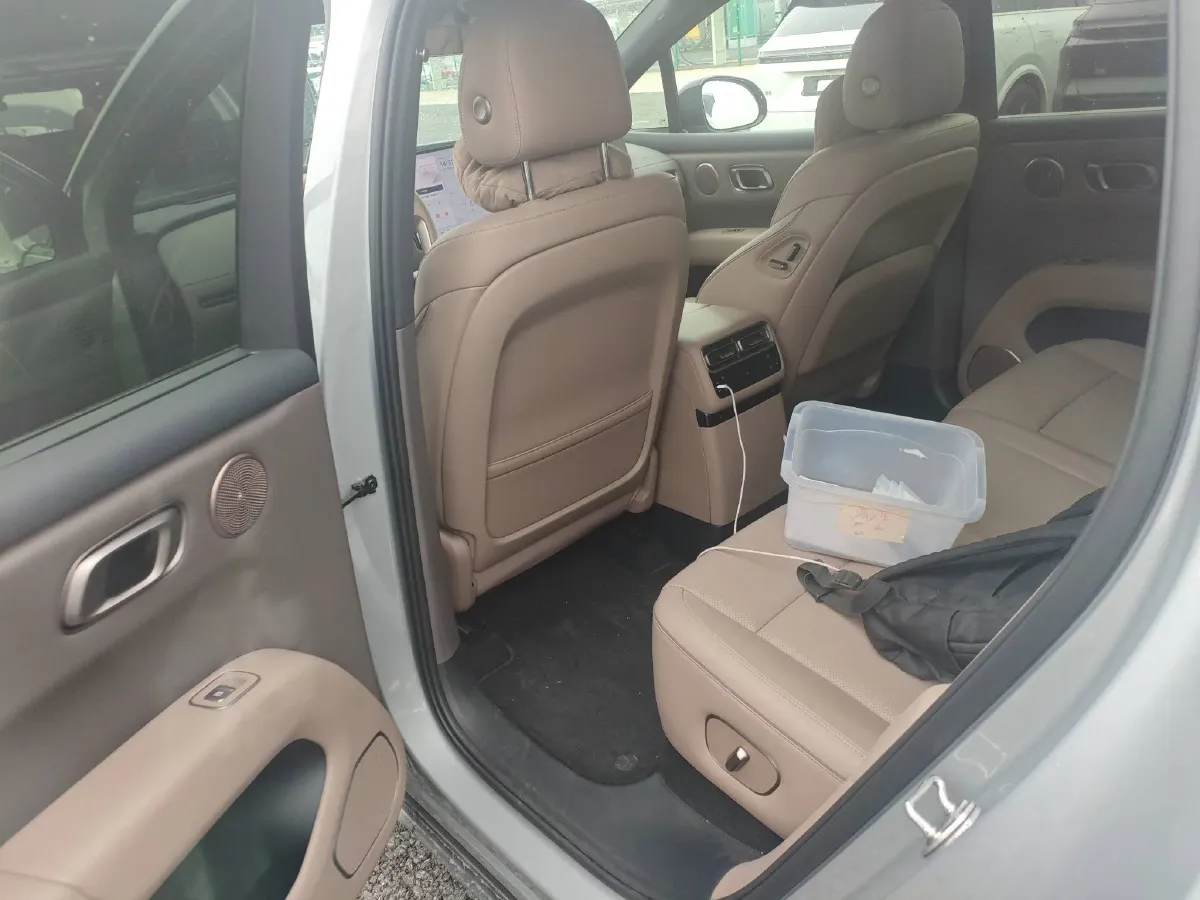 2025 Li i6 BEV,autocango,china used car exporter,china ev exporter,chinese used car exporter,chinese used ev exporter