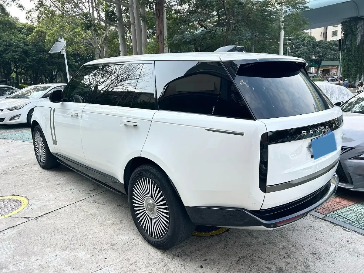 2024 Land Rover Range Rover 3.0T 400HP L6 8AT,autocango,china used car exporter,china ev exporter,chinese used car exporter,chinese used ev exporter