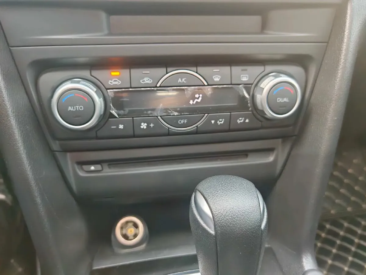 2017 Mazda 3 Axela 1.5L 117HP L4 6AT,autocango,china used car exporter,china ev exporter,chinese used car exporter,chinese used ev exporter