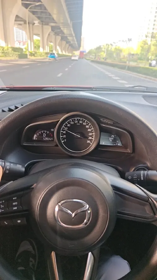 2017 Mazda 3 Axela 1.5L 117HP L4 6AT,autocango,china used car exporter,china ev exporter,chinese used car exporter,chinese used ev exporter