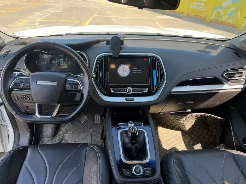 2018 Traum S70 1.5T 156HP L4 5MT,autocango,china used car exporter,china ev exporter,chinese used car exporter,chinese used ev exporter