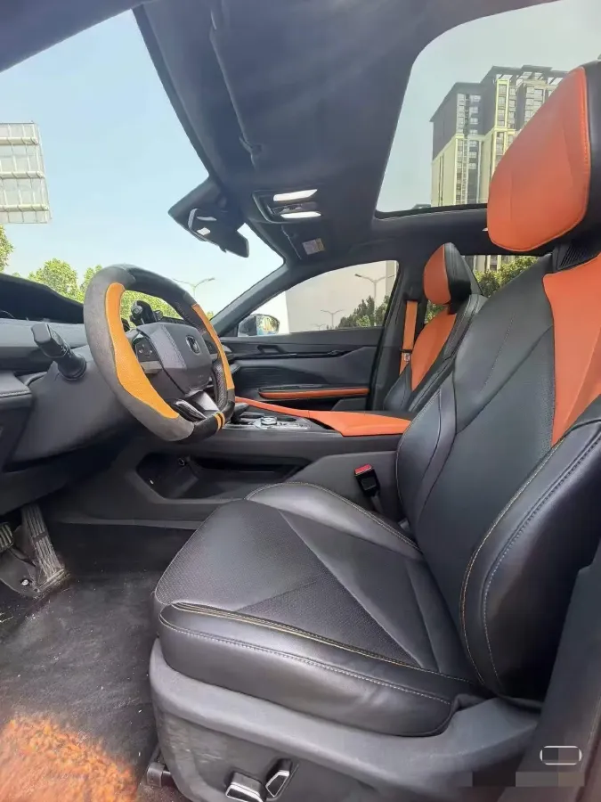 2022 ChangAn UNI-V 1.5T 188HP L4 7DCT,autocango,china used car exporter,china ev exporter,chinese used car exporter,chinese used ev exporter