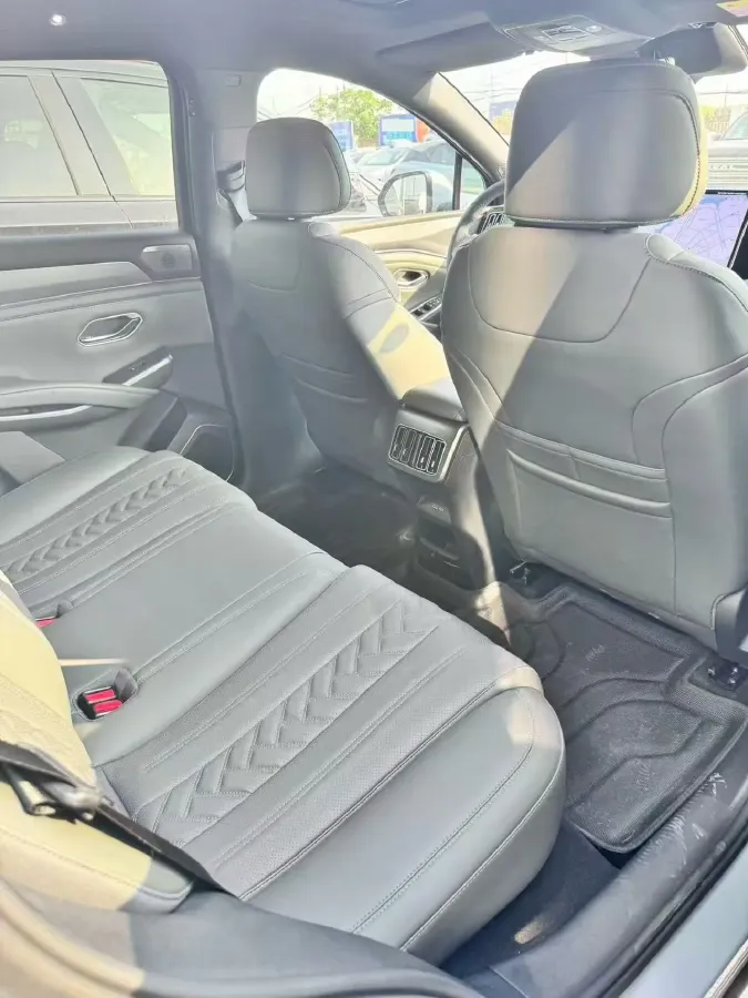 2025 BYD SongL DM-i 1.5L 101HP L4 E-CVT PHEV 26.6KWH,autocango,china used car exporter,china ev exporter,chinese used car exporter,chinese used ev exporter
