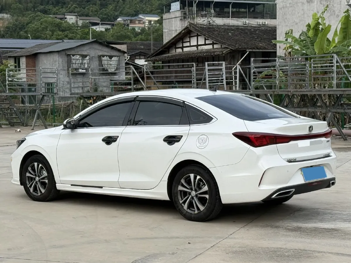 2022 ChangAn Eado 1.4T 160HP L4 7DCT,autocango,china used car exporter,china ev exporter,chinese used car exporter,chinese used ev exporter