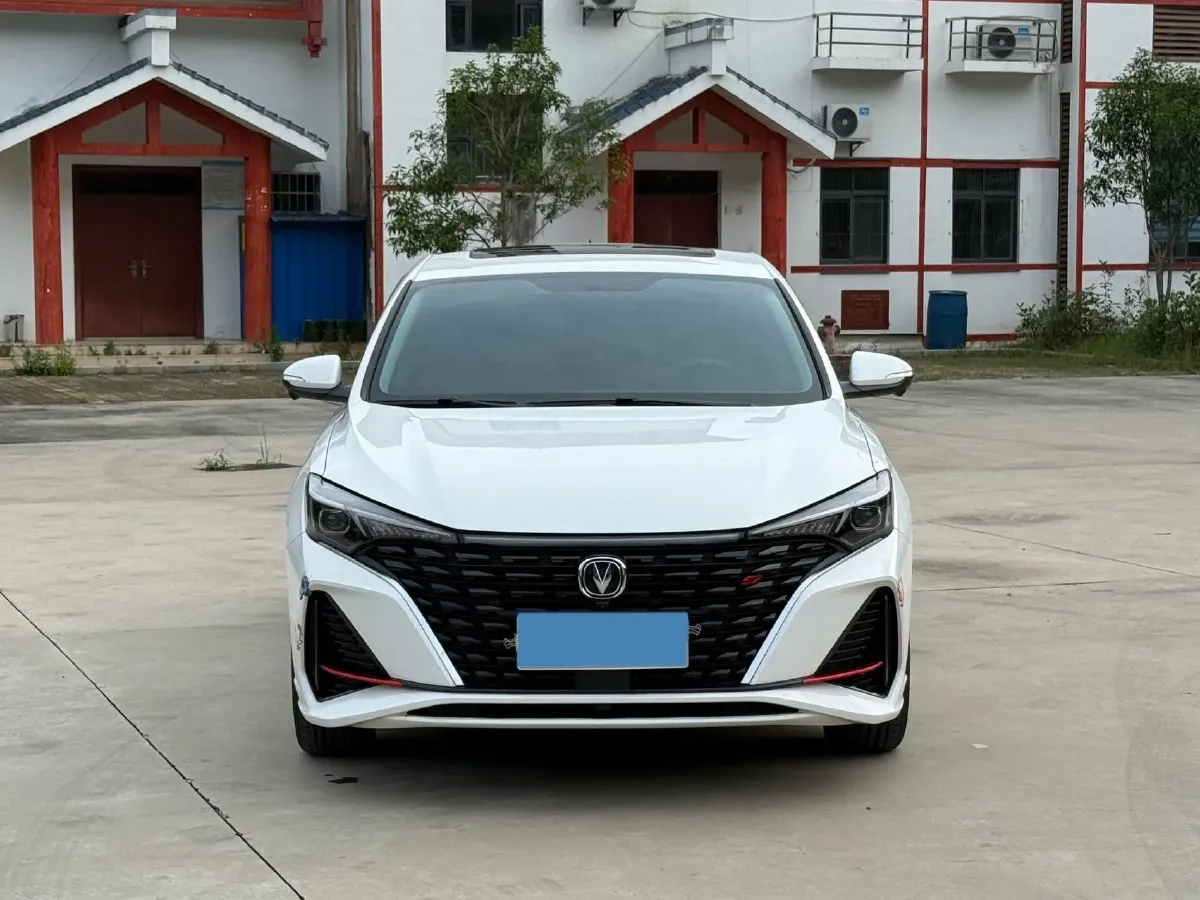 2022 ChangAn Eado 1.4T 160HP L4 7DCT,autocango,china used car exporter,china ev exporter,chinese used car exporter,chinese used ev exporter