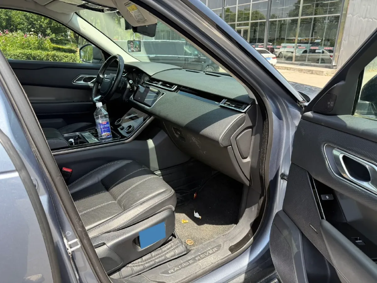 2018 Land Rover Range Rover Velar 2.0T 250HP L4 8AT,autocango,china used car exporter,china ev exporter,chinese used car exporter,chinese used ev exporter