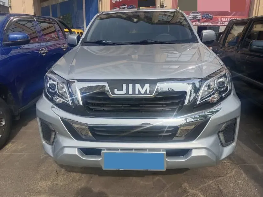 2023 Isuzu Jim 2.5T 143HP L4 6MT,autocango,china used car exporter,china ev exporter,chinese used car exporter,chinese used ev exporter