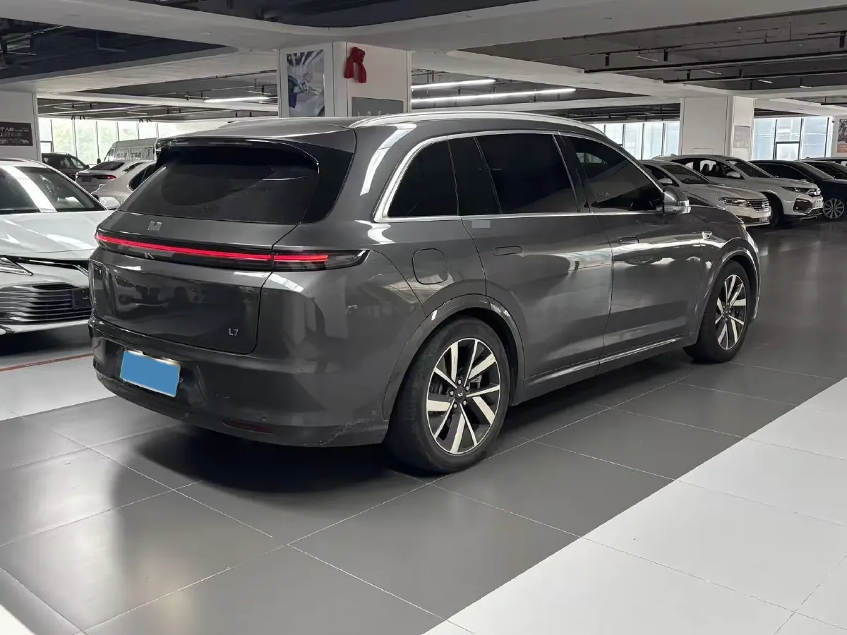 2023 Li L7 Range Extended 154HP REEV 40.9KWH,autocango,china used car exporter,china ev exporter,chinese used car exporter,chinese used ev exporter