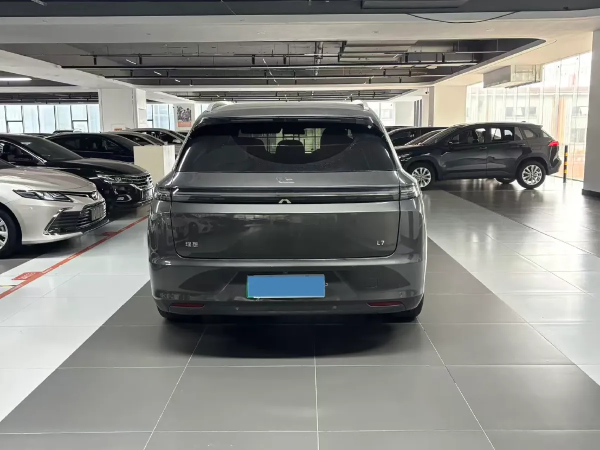 2023 Li L7 Range Extended 154HP REEV 40.9KWH,autocango,china used car exporter,china ev exporter,chinese used car exporter,chinese used ev exporter