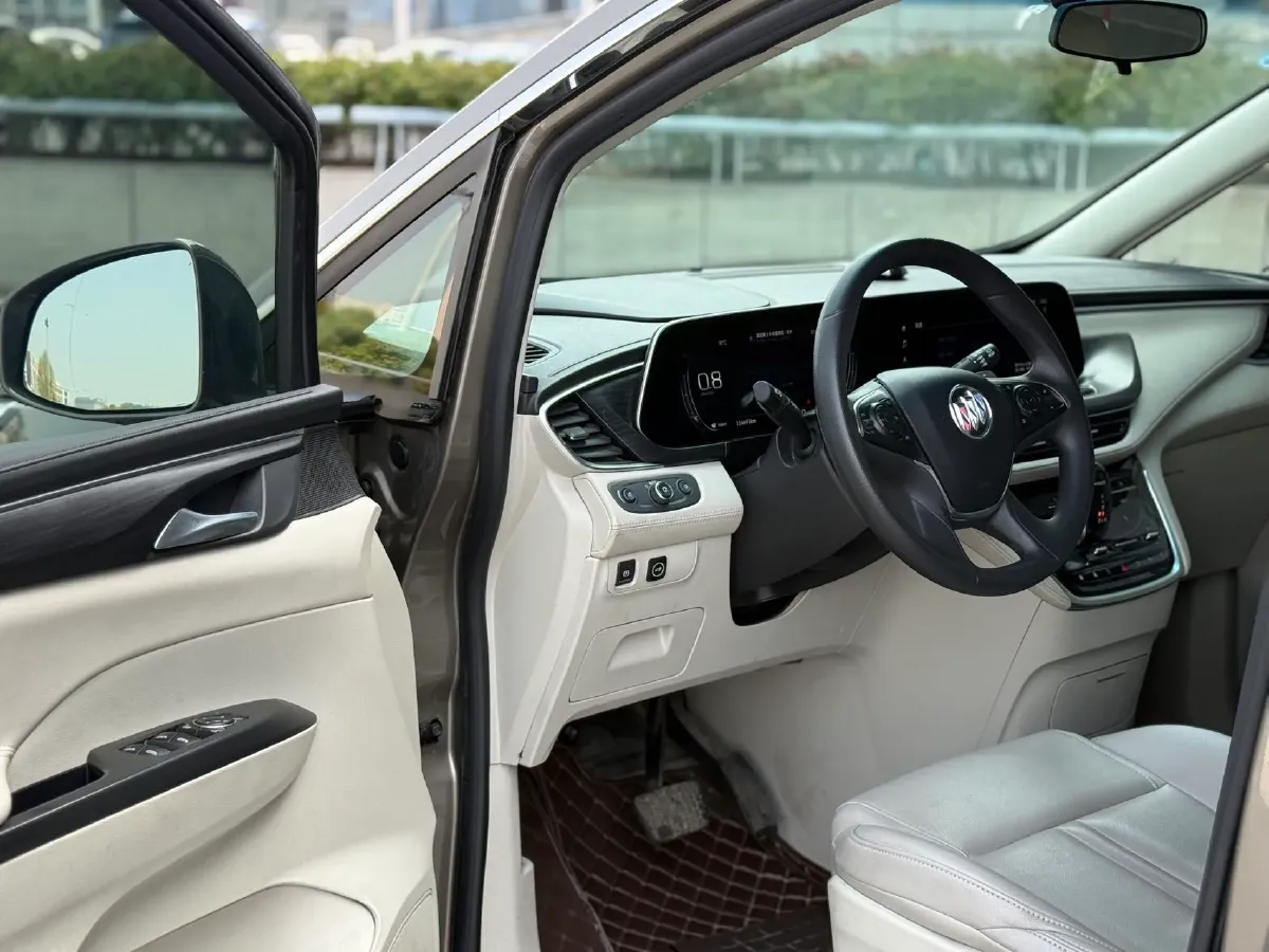 2021 Buick GL8 2.0T 237HP L4 9AT,autocango,china used car exporter,china ev exporter,chinese used car exporter,chinese used ev exporter