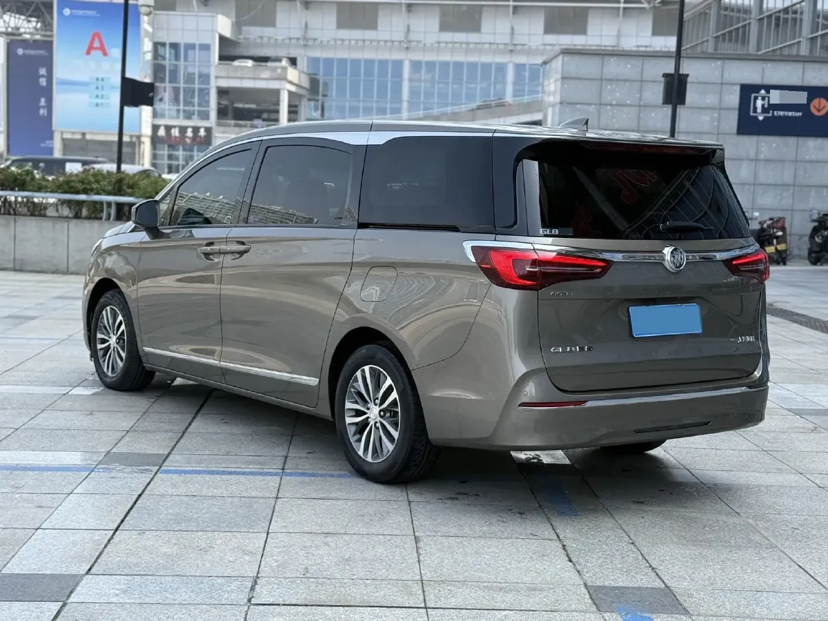 2021 Buick GL8 2.0T 237HP L4 9AT,autocango,china used car exporter,china ev exporter,chinese used car exporter,chinese used ev exporter