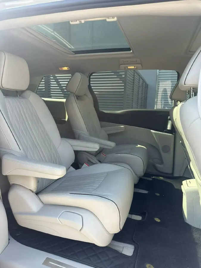 2022 Buick GL8 2.0T 237HP L4 9AT,autocango,china used car exporter,china ev exporter,chinese used car exporter,chinese used ev exporter