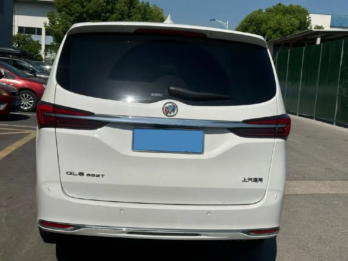 2022 Buick GL8 2.0T 237HP L4 9AT,autocango,china used car exporter,china ev exporter,chinese used car exporter,chinese used ev exporter