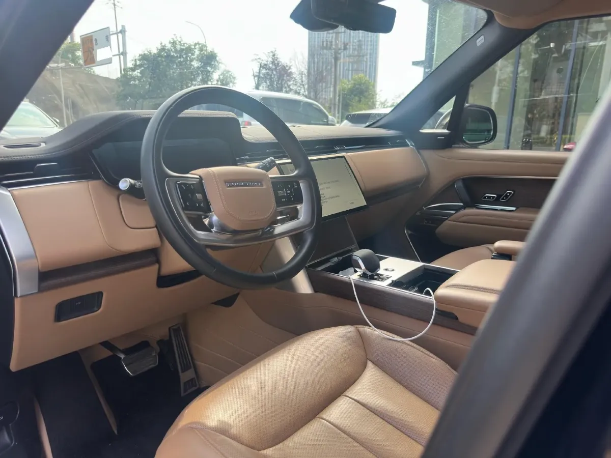 2025 Land Rover Range Rover 3.0T 400HP L6 8AT,autocango,china used car exporter,china ev exporter,chinese used car exporter,chinese used ev exporter