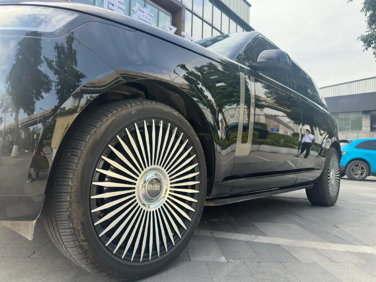 2025 Land Rover Range Rover 3.0T 400HP L6 8AT,autocango,china used car exporter,china ev exporter,chinese used car exporter,chinese used ev exporter