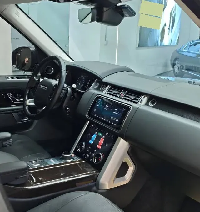 2020 Land Rover Range Rover 3.0T 400HP L6 8AT,autocango,china used car exporter,china ev exporter,chinese used car exporter,chinese used ev exporter