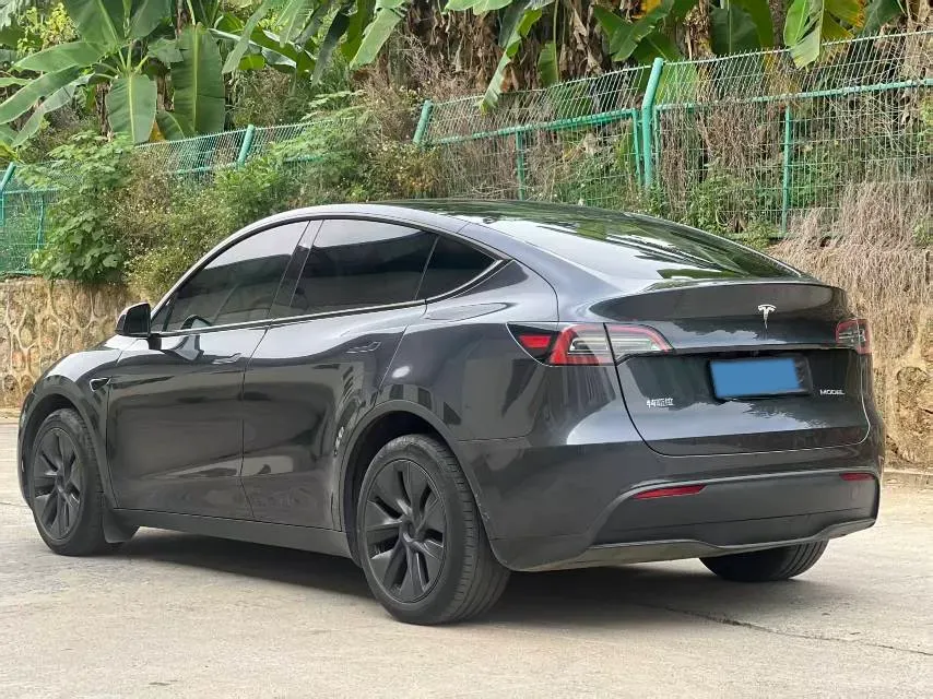 2024 Tesla Model Y BEV 78.4KWH,autocango,china used car exporter,china ev exporter,chinese used car exporter,chinese used ev exporter