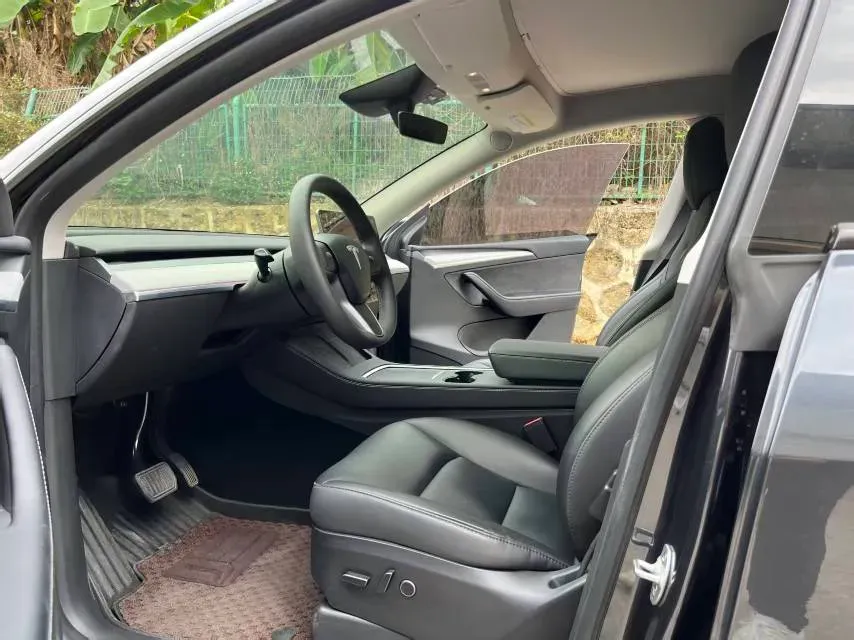 2024 Tesla Model Y BEV 78.4KWH,autocango,china used car exporter,china ev exporter,chinese used car exporter,chinese used ev exporter