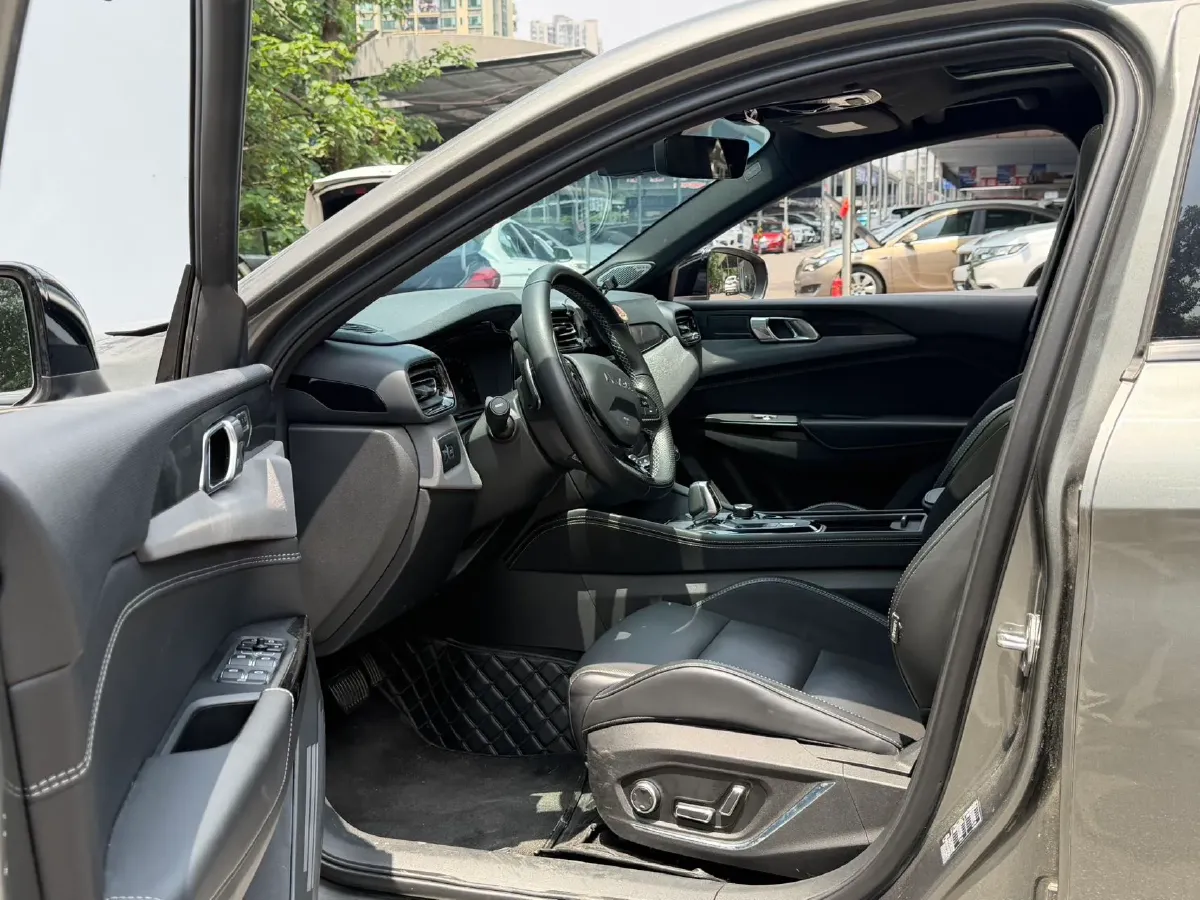 2022 LYNK&CO 03 1.5T 180HP L3 7DCT,autocango,china used car exporter,china ev exporter,chinese used car exporter,chinese used ev exporter