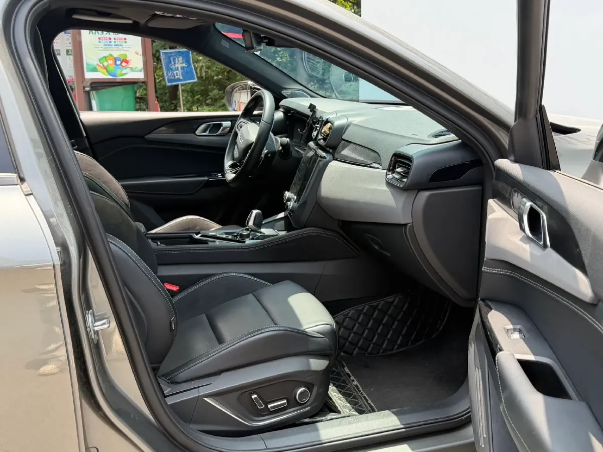 2022 LYNK&CO 03 1.5T 180HP L3 7DCT,autocango,china used car exporter,china ev exporter,chinese used car exporter,chinese used ev exporter