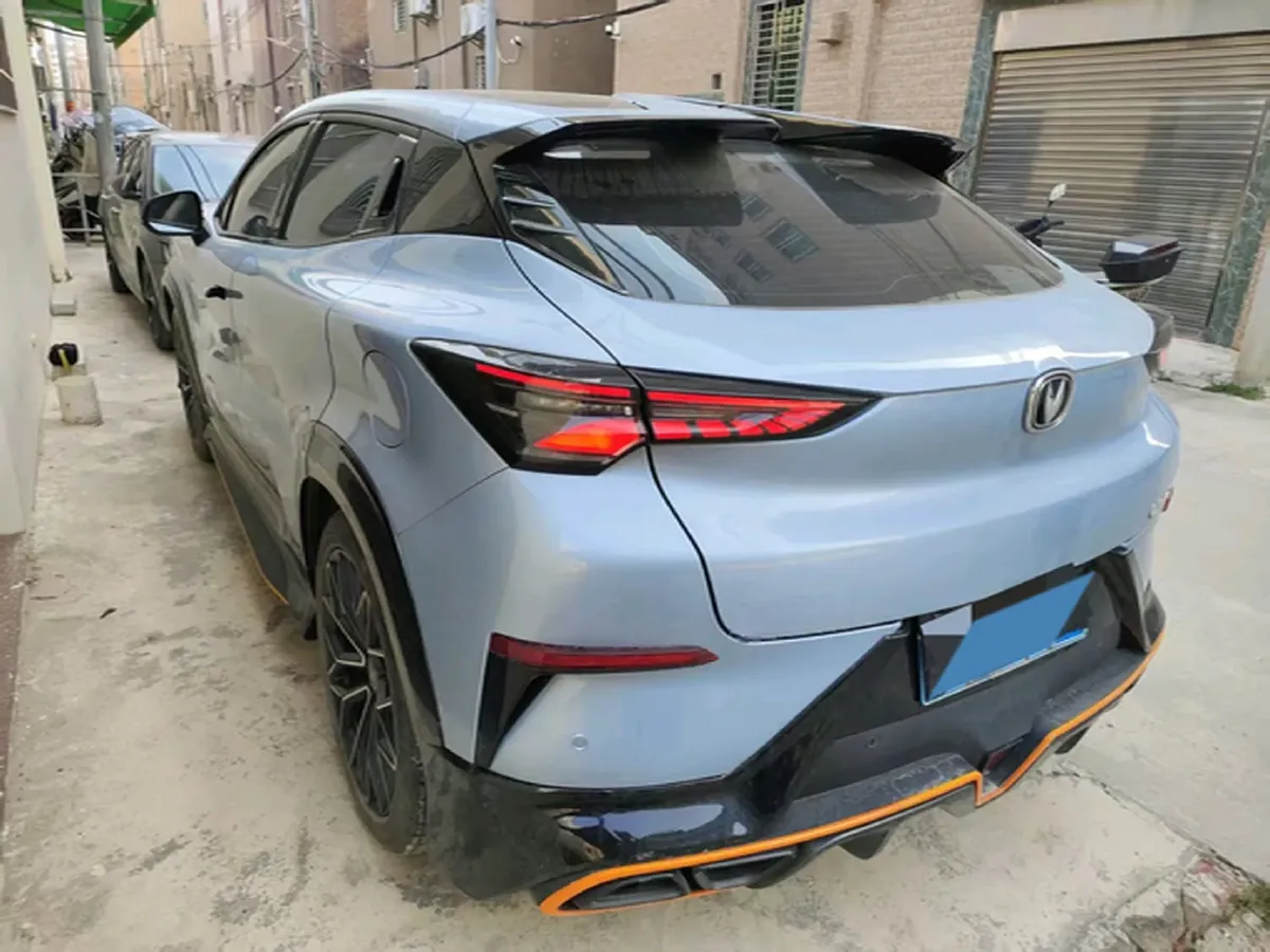 2022 ChangAn UNI-T 1.5T 188HP L4 7DCT,autocango,china used car exporter,china ev exporter,chinese used car exporter,chinese used ev exporter