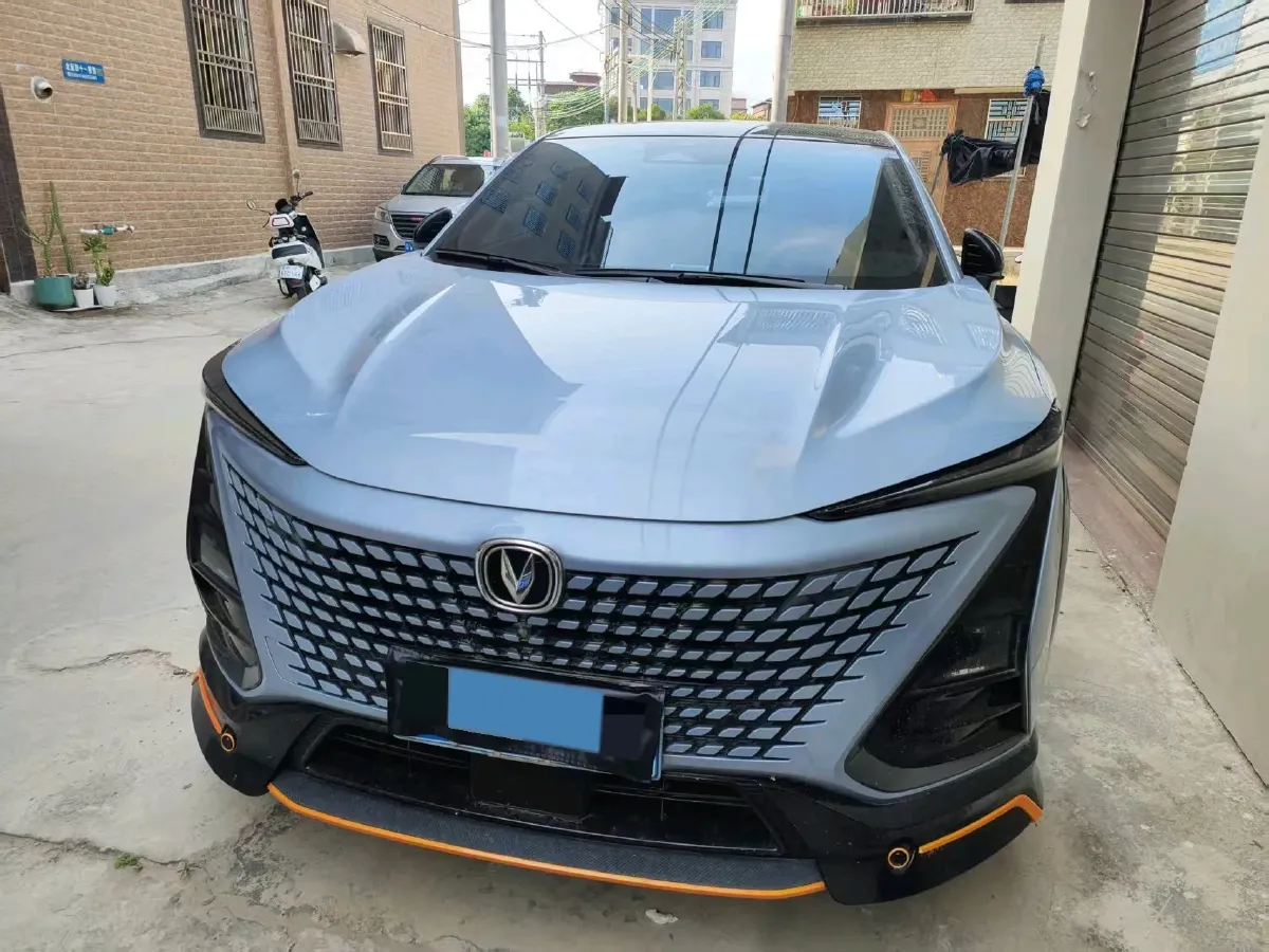 2022 ChangAn UNI-T 1.5T 188HP L4 7DCT,autocango,china used car exporter,china ev exporter,chinese used car exporter,chinese used ev exporter
