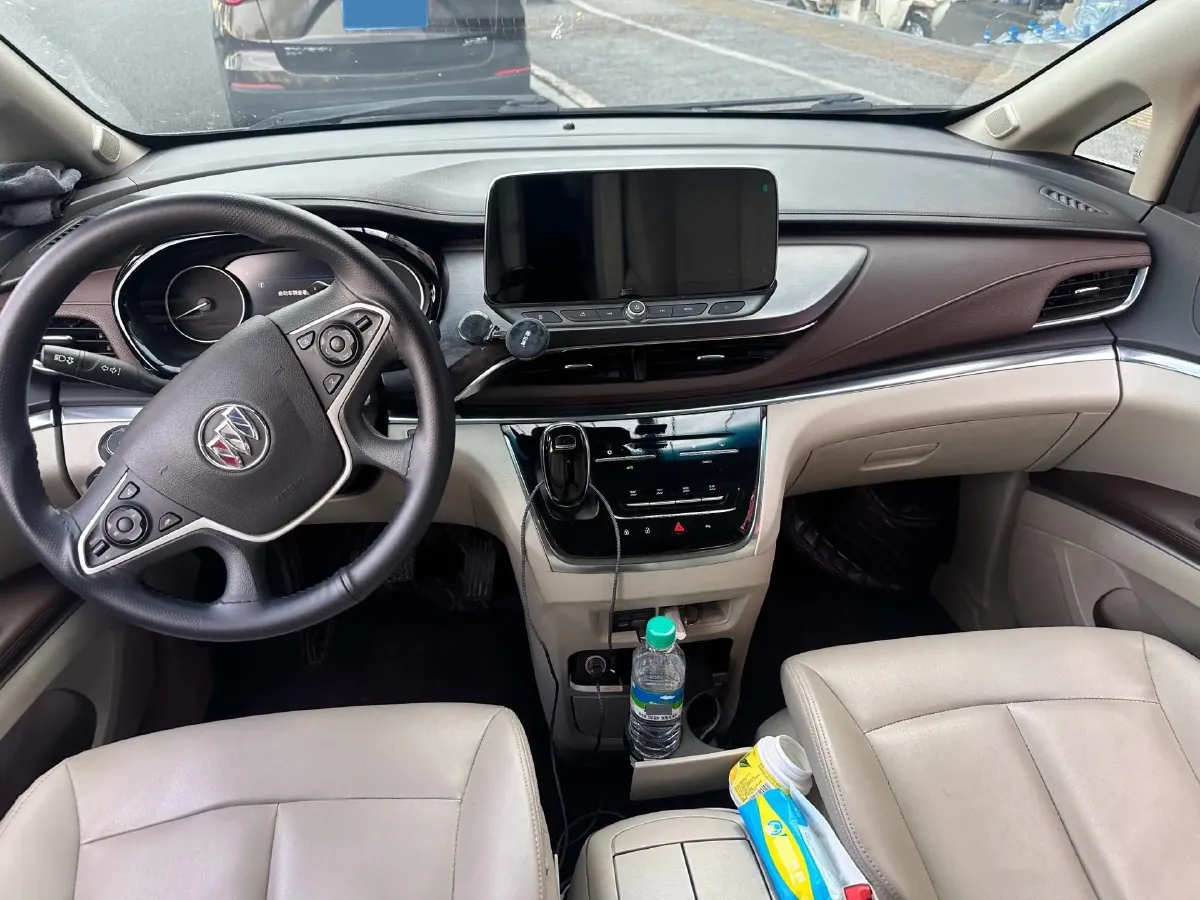 2023 Buick GL8 2.0T 237HP L4 9AT,autocango,china used car exporter,china ev exporter,chinese used car exporter,chinese used ev exporter