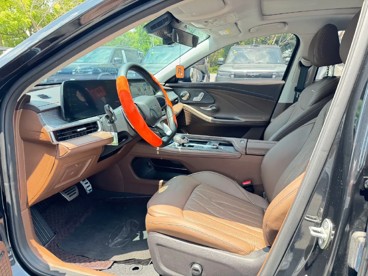 2025 Chery Arrizo 8 2.0T 254HP L4 7DCT,autocango,china used car exporter,china ev exporter,chinese used car exporter,chinese used ev exporter
