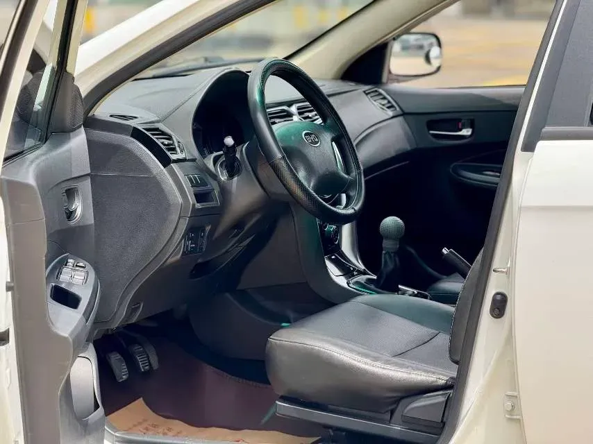 2020 BYD F3 1.5L 109HP L4 5MT,autocango,china used car exporter,china ev exporter,chinese used car exporter,chinese used ev exporter