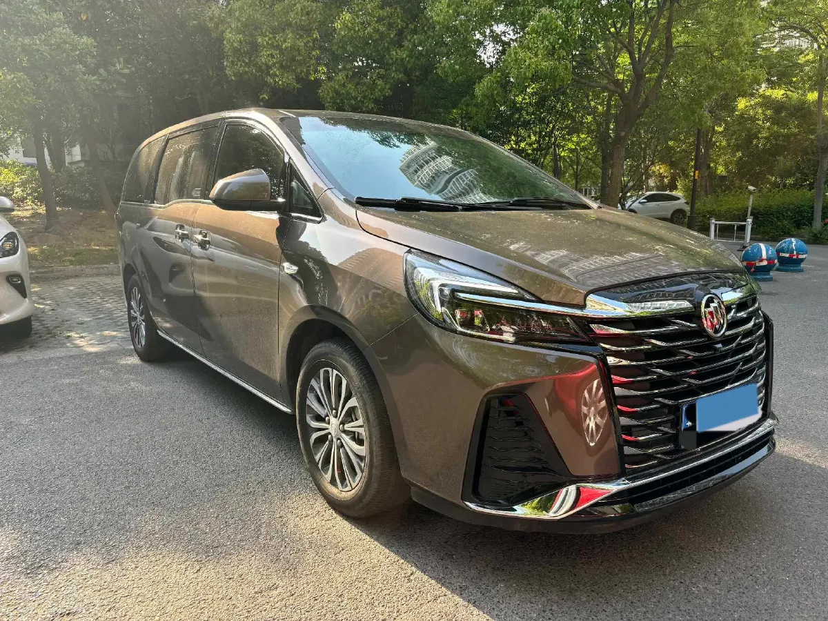 2023 Buick GL8 2.0T 237HP L4 9AT,autocango,china used car exporter,china ev exporter,chinese used car exporter,chinese used ev exporter