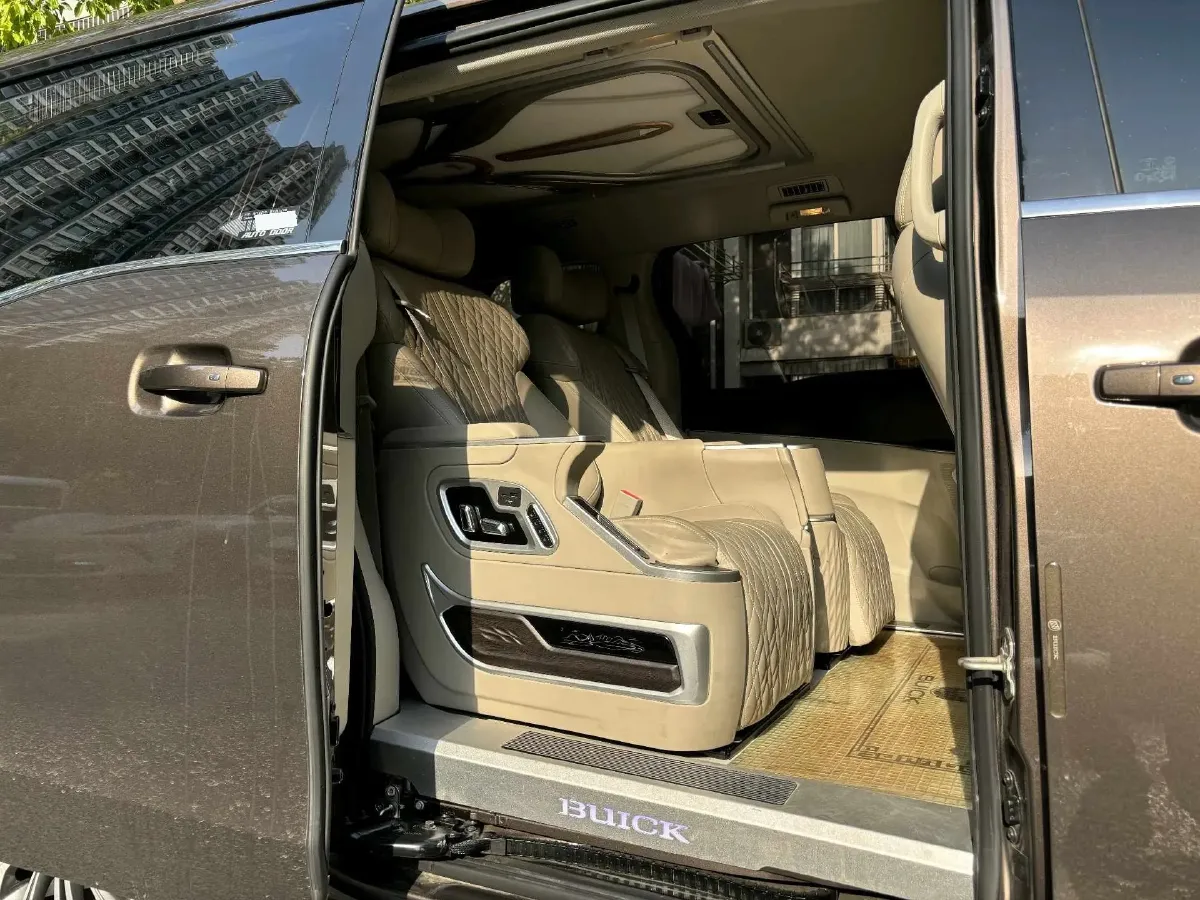2023 Buick GL8 2.0T 237HP L4 9AT,autocango,china used car exporter,china ev exporter,chinese used car exporter,chinese used ev exporter