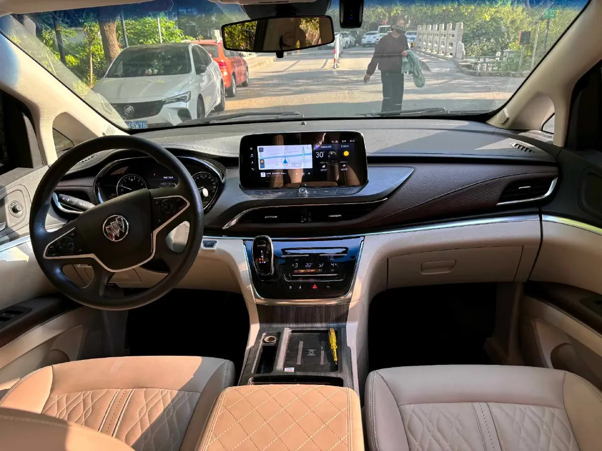 2023 Buick GL8 2.0T 237HP L4 9AT,autocango,china used car exporter,china ev exporter,chinese used car exporter,chinese used ev exporter