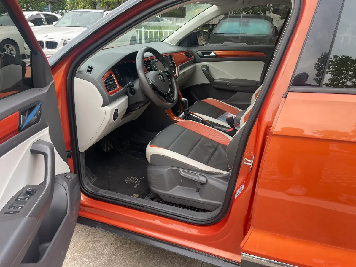 2018 Borgward BX7 2.0T 224HP L4 6AT,autocango,china used car exporter,china ev exporter,chinese used car exporter,chinese used ev exporter