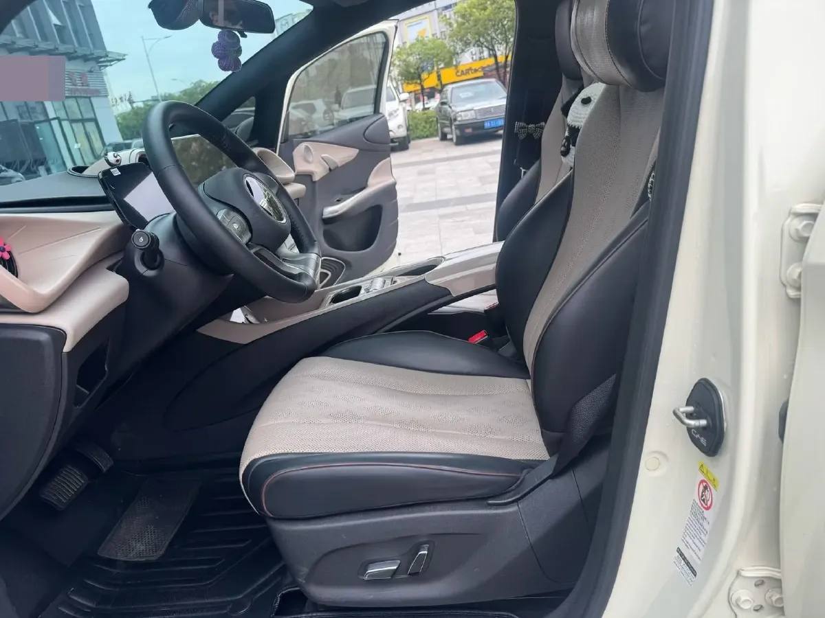 2023 BYD Dolphin BEV 44.928KWH,autocango,china used car exporter,china ev exporter,chinese used car exporter,chinese used ev exporter