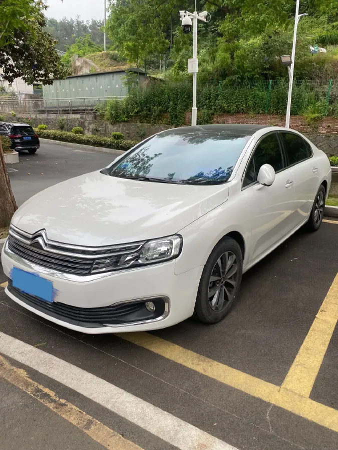 2021 Citroen C6 1.8T 211HP L4 8AT,autocango,china used car exporter,china ev exporter,chinese used car exporter,chinese used ev exporter