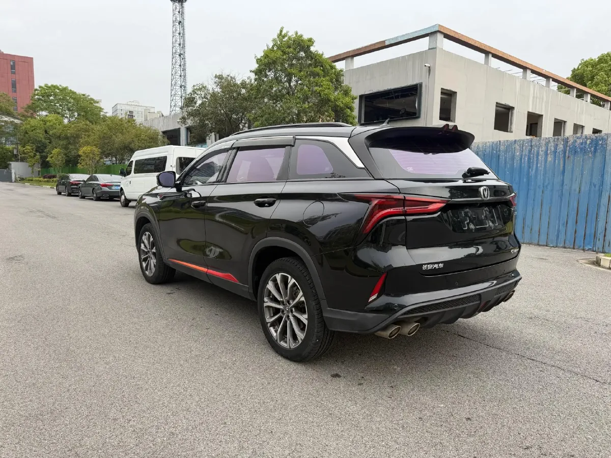 2021 ChangAn CS75 Plus 2.0T 233HP L4 8AT,autocango,china used car exporter,china ev exporter,chinese used car exporter,chinese used ev exporter