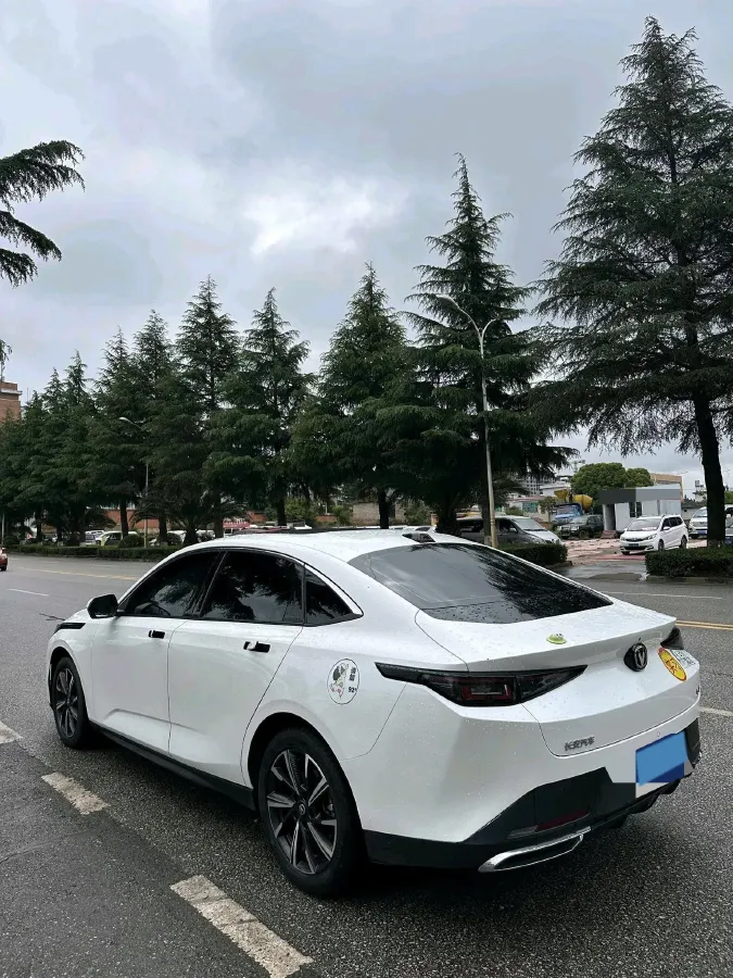 2023 ChangAn Lamore 1.5T 170HP L4 7DCT,autocango,china used car exporter,china ev exporter,chinese used car exporter,chinese used ev exporter