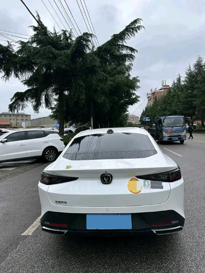 2023 ChangAn Lamore 1.5T 170HP L4 7DCT,autocango,china used car exporter,china ev exporter,chinese used car exporter,chinese used ev exporter