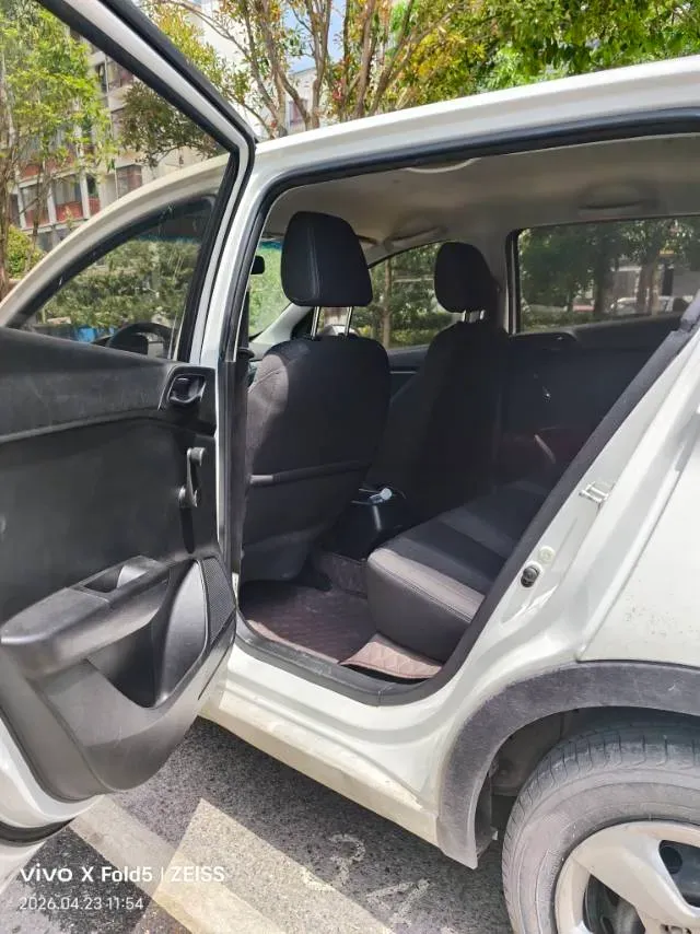 2016 BaoJun 310 1.2L 82HP L4 5MT,autocango,china used car exporter,china ev exporter,chinese used car exporter,chinese used ev exporter