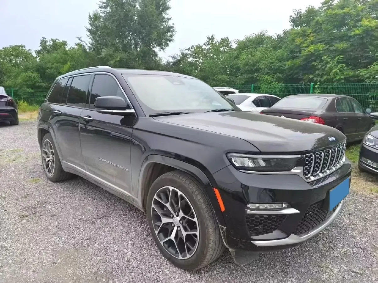 2023 Jeep Grand Cherokee 4XE 2.0T 272HP L4 8AT PHEV 17.107KWH,autocango,china used car exporter,china ev exporter,chinese used car exporter,chinese used ev exporter
