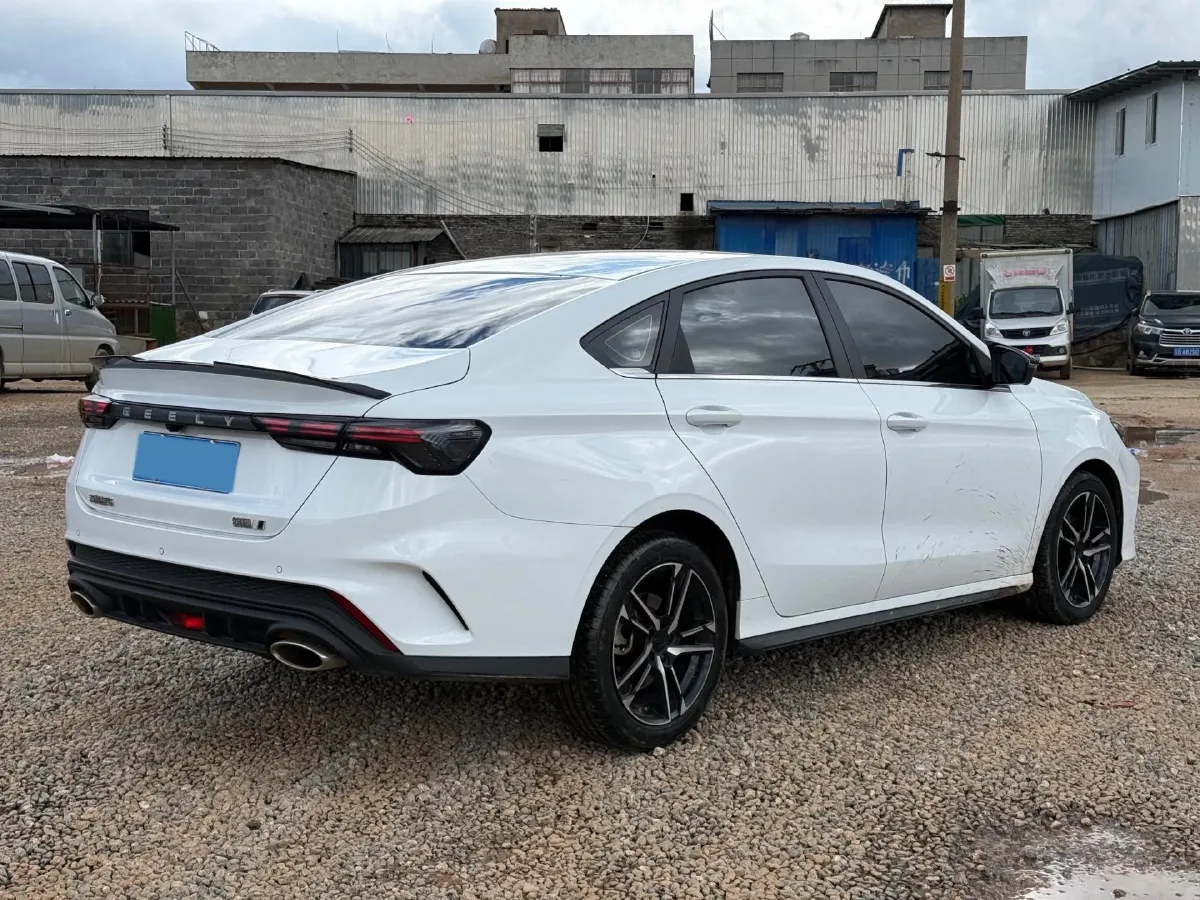 2022 Geely Binray 1.5T 181HP L4 7DCT,autocango,china used car exporter,china ev exporter,chinese used car exporter,chinese used ev exporter