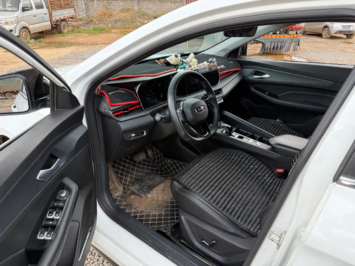 2022 Geely Binray 1.5T 181HP L4 7DCT,autocango,china used car exporter,china ev exporter,chinese used car exporter,chinese used ev exporter