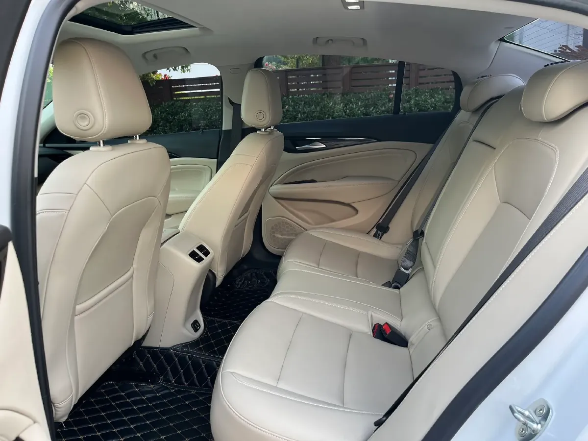 2020 Buick Regal 1.5T 169HP L4 9AT,autocango,china used car exporter,china ev exporter,chinese used car exporter,chinese used ev exporter