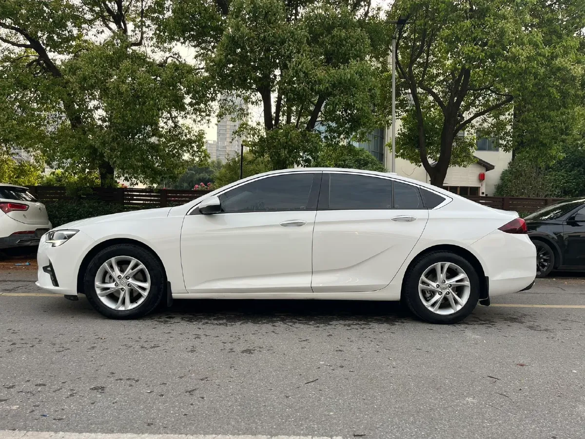2020 Buick Regal 1.5T 169HP L4 9AT,autocango,china used car exporter,china ev exporter,chinese used car exporter,chinese used ev exporter