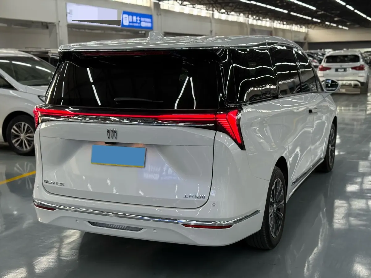 2025 Buick GL8 2.0T 237HP L4 9AT,autocango,china used car exporter,china ev exporter,chinese used car exporter,chinese used ev exporter
