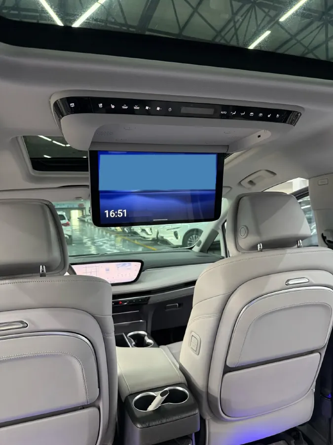 2025 Buick GL8 2.0T 237HP L4 9AT,autocango,china used car exporter,china ev exporter,chinese used car exporter,chinese used ev exporter
