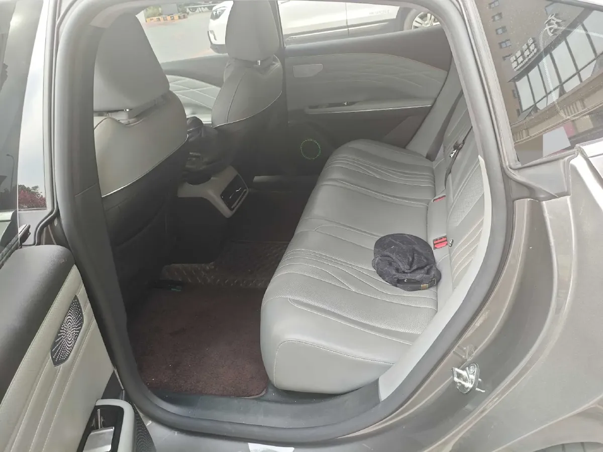 2024 Geely Galaxy E8 BEV 62KWH,autocango,china used car exporter,china ev exporter,chinese used car exporter,chinese used ev exporter