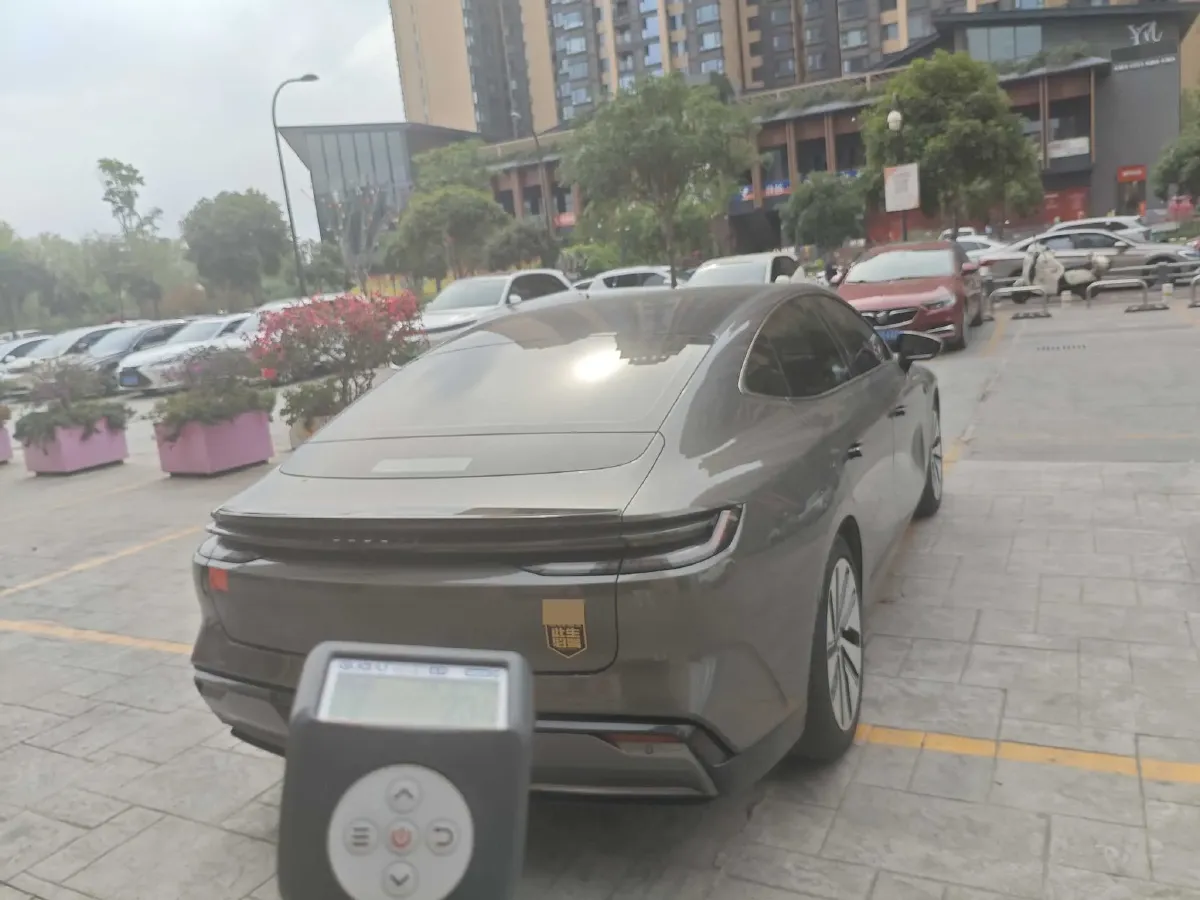 2024 Geely Galaxy E8 BEV 62KWH,autocango,china used car exporter,china ev exporter,chinese used car exporter,chinese used ev exporter