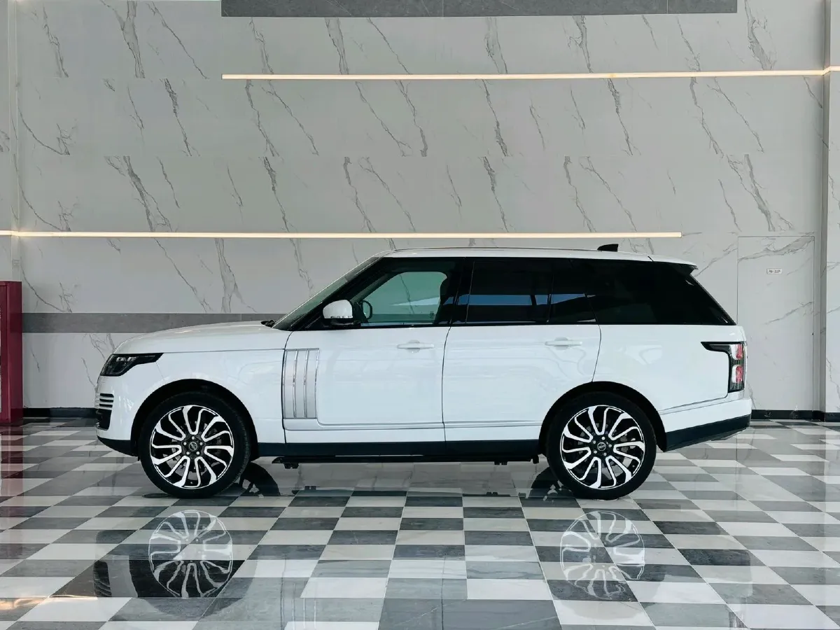 2018 Land Rover Range Rover Evoque 2.0T 241HP L4 9AT,autocango,china used car exporter,china ev exporter,chinese used car exporter,chinese used ev exporter